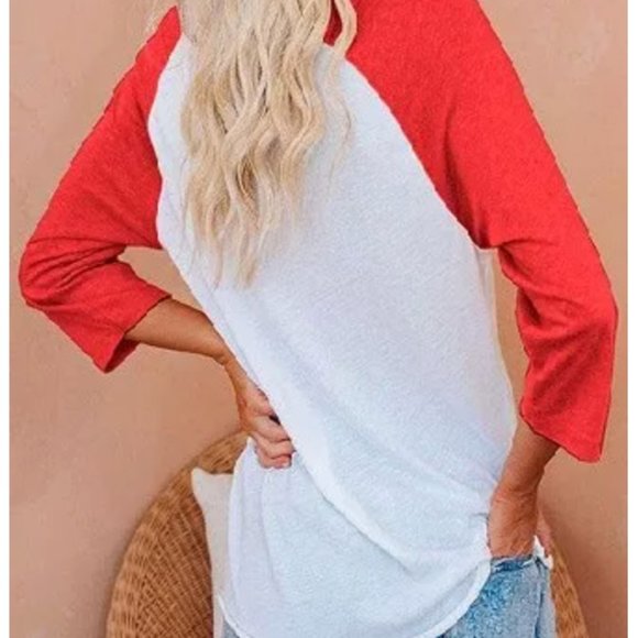 BRAND NEW Christmas Glitter Santa Hat Wine Raglan Glass Shirt - Picture 3 of 7